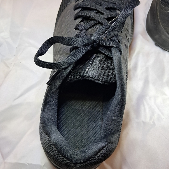 Nike Downshifter 7 Triple Black 852433-004 Women Sneakers Size 7 Running Trainer - Picture 5 of 9